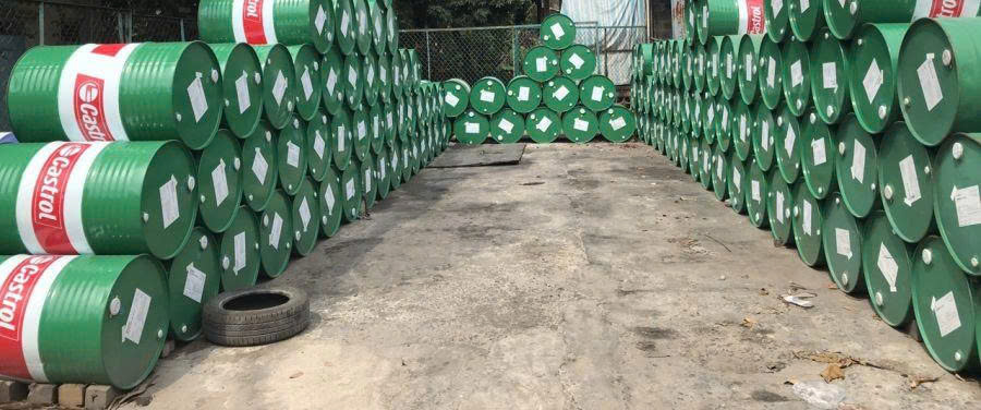 Nhớt Castrol 20W50 – Bảo vệ động cơ xe tải vượt trội
